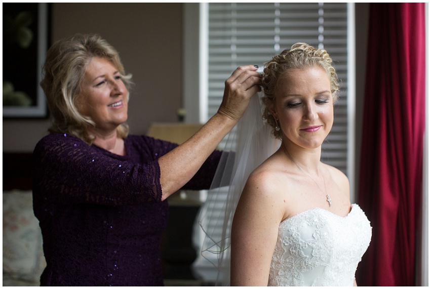 Charlotte wedding photographer, Rainy wedding day, fall wedding, autumn wedding, North Carolina wedding, Morning Star Chapel wedding, Wedding photographer, Top Charlotte wedding photographer, Best Charlotte wedding photographer