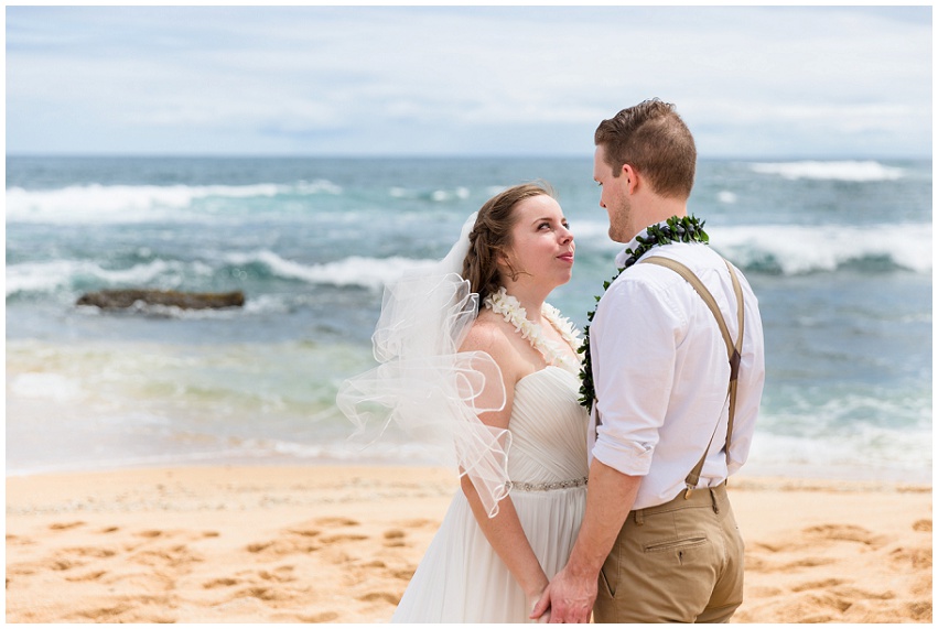 Stunning Tunnels Beach Kauai Wedding in Hawaii by Destination Wedding Photorgapher Samantha Laffoon_0125.jpg