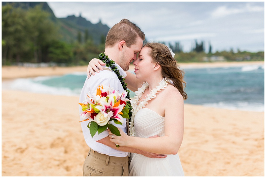 Stunning Tunnels Beach Kauai Wedding in Hawaii by Destination Wedding Photorgapher Samantha Laffoon_0131.jpg