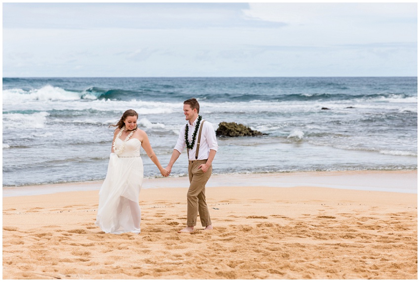 Stunning Tunnels Beach Kauai Wedding in Hawaii by Destination Wedding Photorgapher Samantha Laffoon_0142.jpg