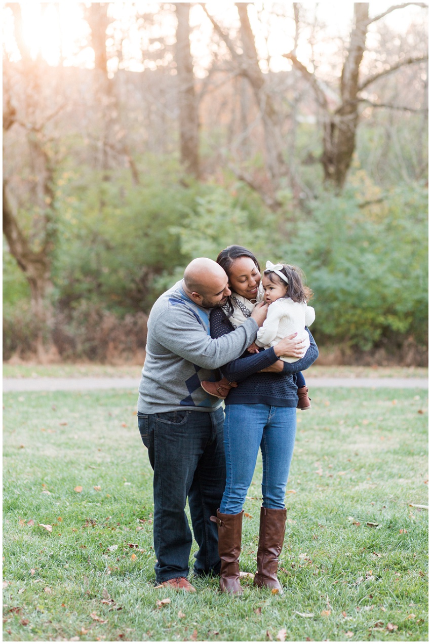 Anchorage-Trail-Louisville-Kentucky-Anniversary-and-Family-Session-by-Destination-Anniversary-Photographer-Samantha-Laffoon-2.jpg
