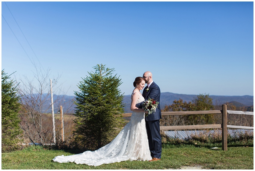 Overlook Barn wedding Boone wedding photogapher destination wedding photographer Samantha Laffoon